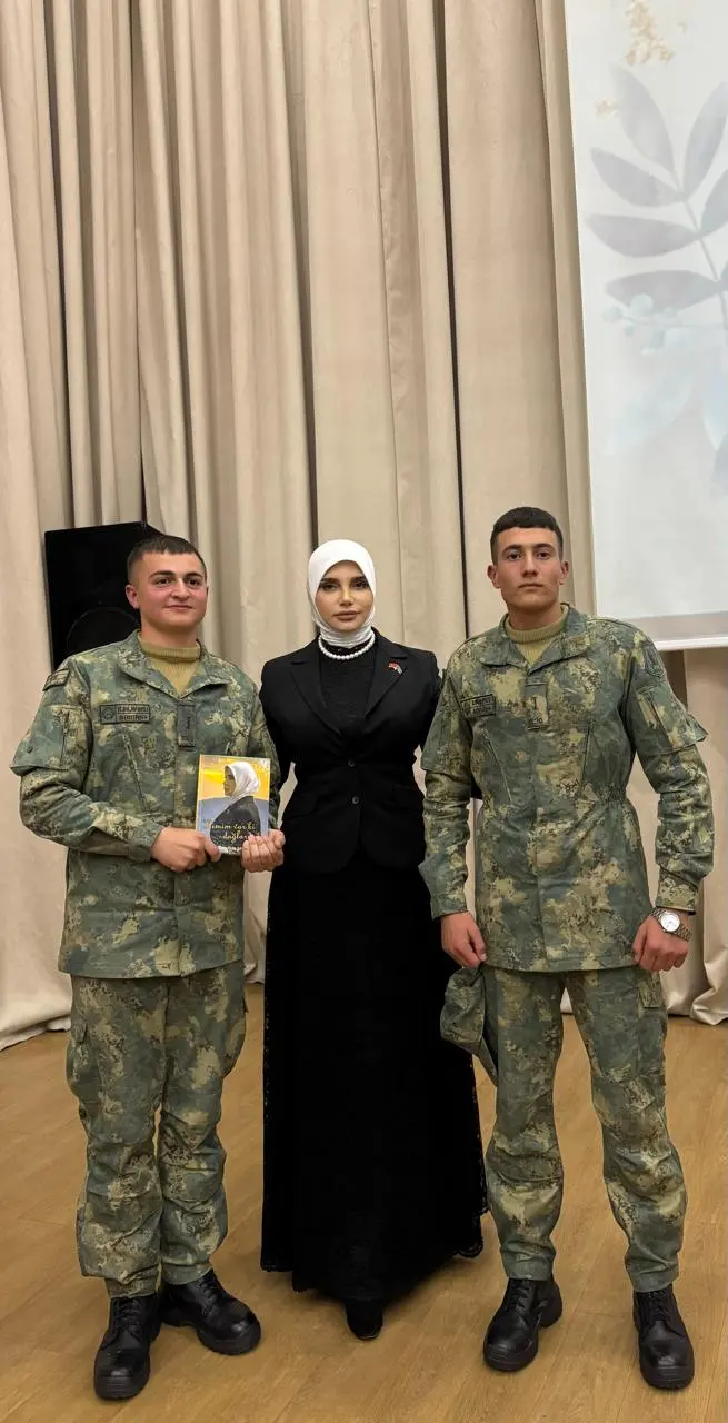 NAXÇIVANDA XURAMAN MURADOVANIN YARADICILIĞINA HƏSR OLUNMUŞ MÖHTƏŞƏM TƏQDİMAT MƏRASİMİNDƏ