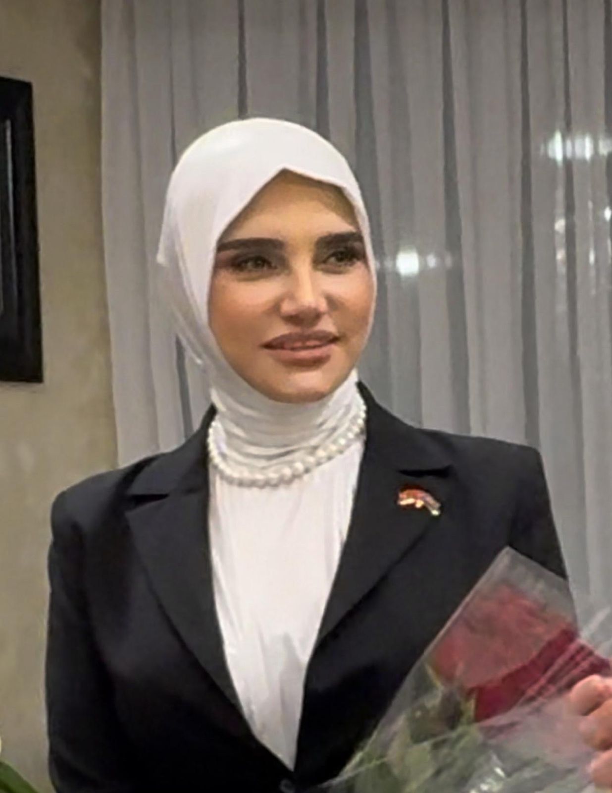 Xuraman Muradova - Gözlədiyin biri var